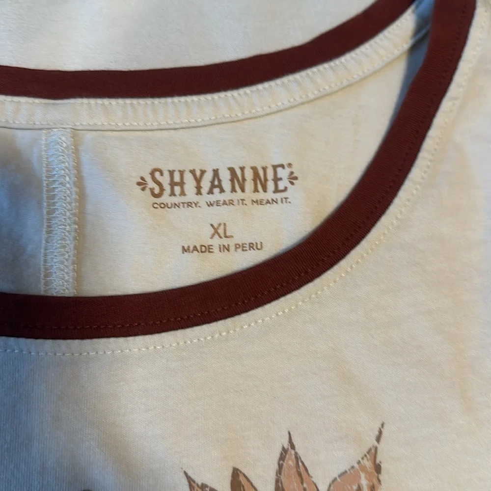 Women’s Shyanne Shirt Size XL
